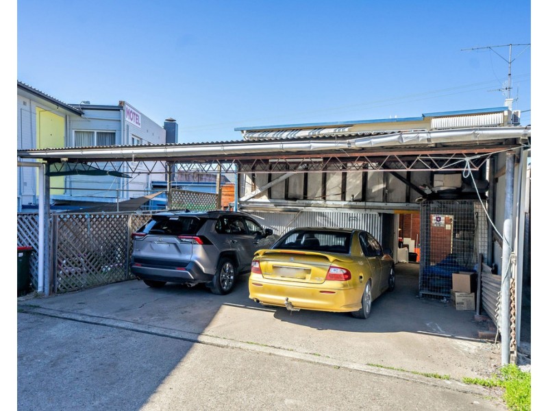 7 CRESCENT AVENUE, Taree NSW 2430