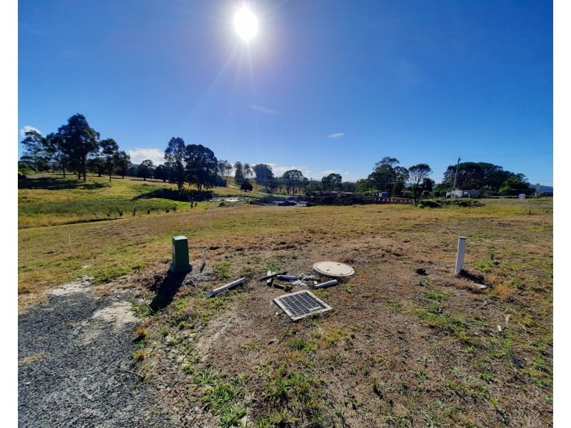 21 Mountview Avenue, Wingham NSW 2429