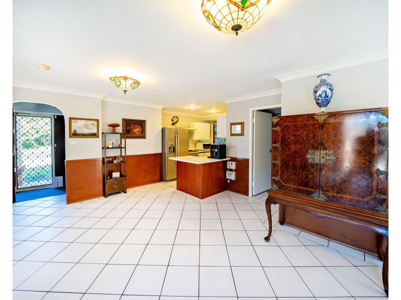 4 Talawong Drive, Taree NSW 2430