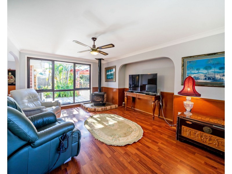 4 Talawong Drive, Taree NSW 2430