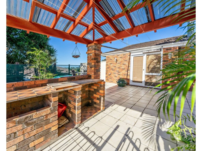 4 Talawong Drive, Taree NSW 2430