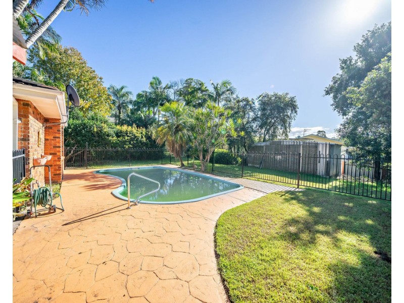 4 Talawong Drive, Taree NSW 2430