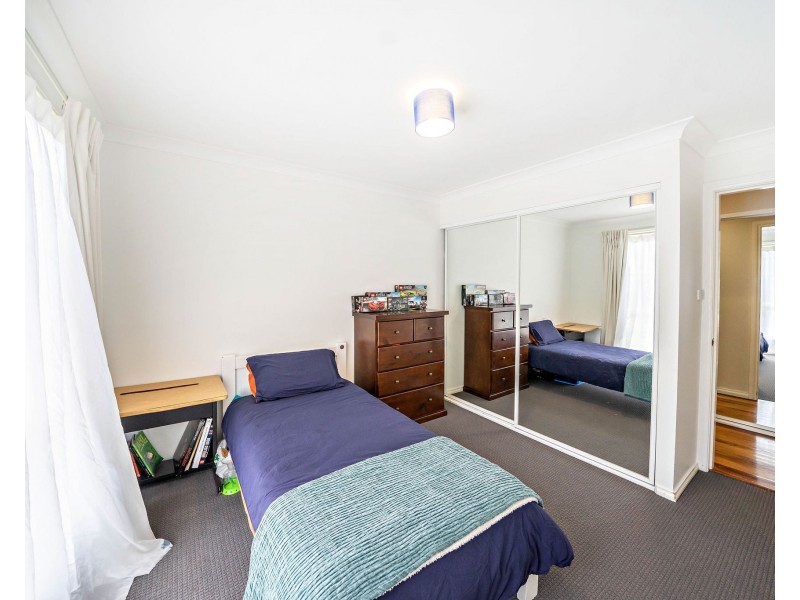 8 Coorong Place, Taree NSW 2430