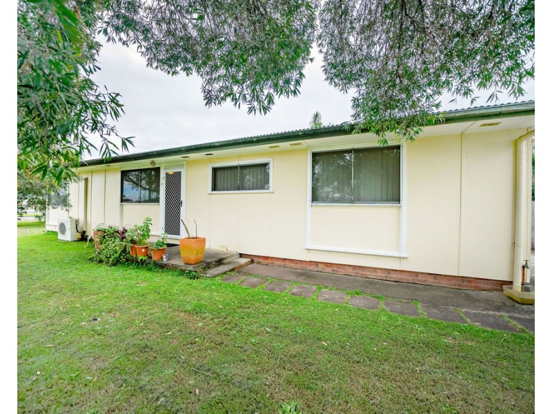 20 Dolphin Avenue, Taree NSW 2430