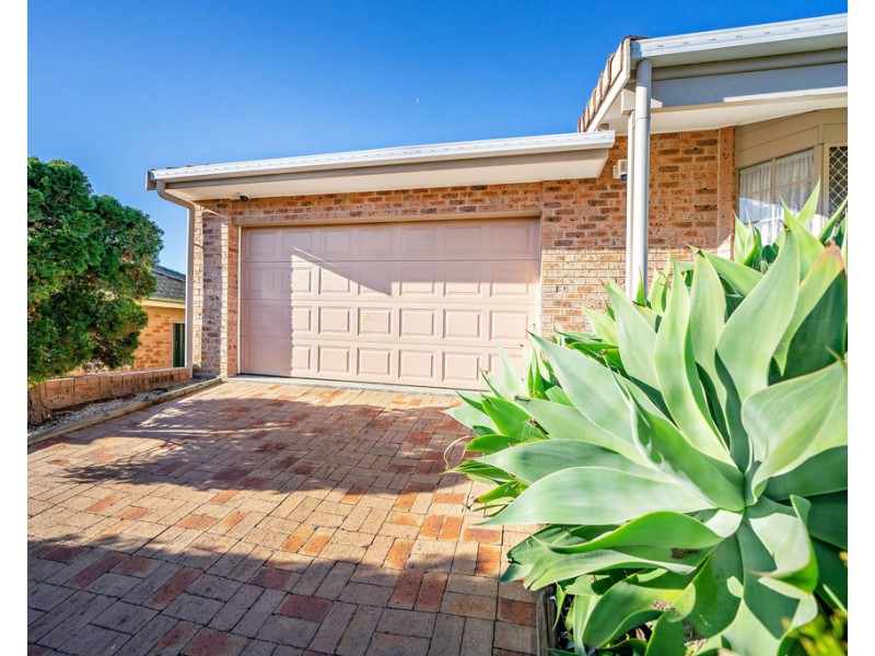 4 Burrawong Crescent, Taree NSW 2430