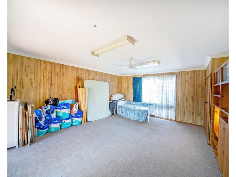 1 Telopea Drive, Taree NSW 2430