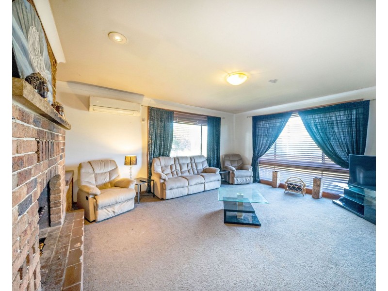 1 Telopea Drive, Taree NSW 2430