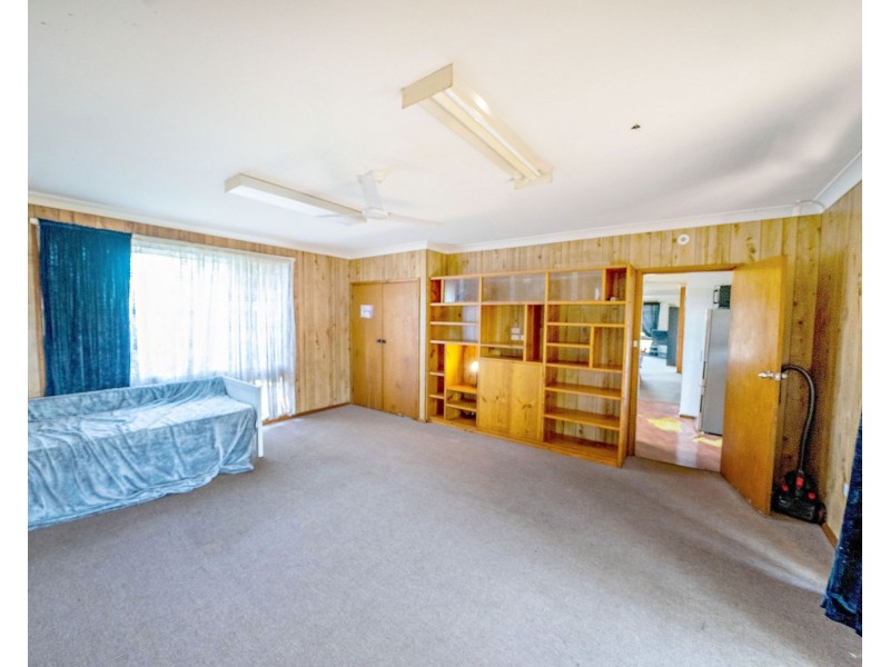 1 Telopea Drive, Taree NSW 2430