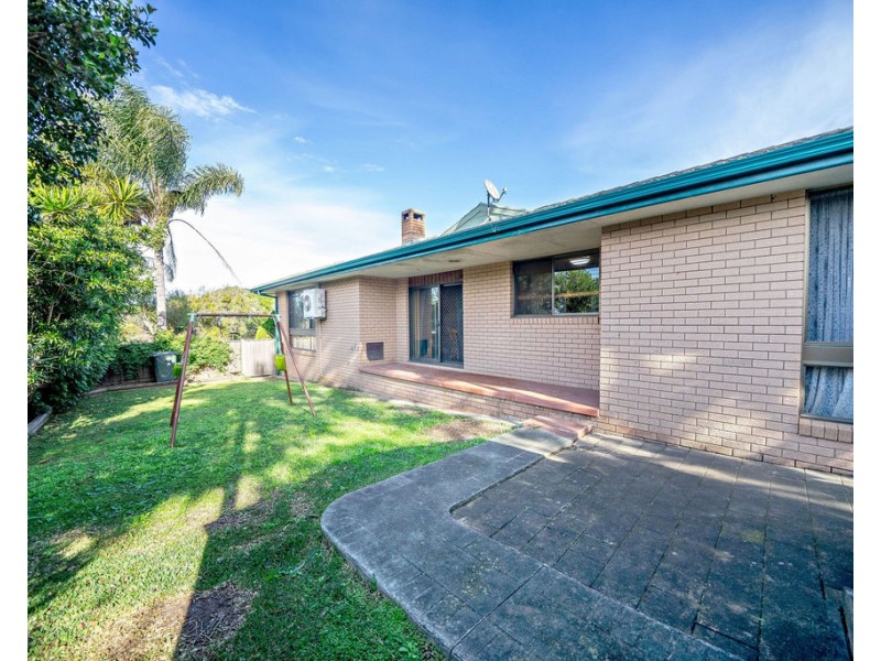 1 Telopea Drive, Taree NSW 2430