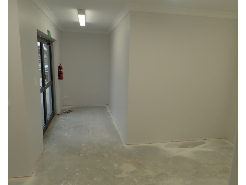 83 PULTENEY STREET, Taree NSW 2430