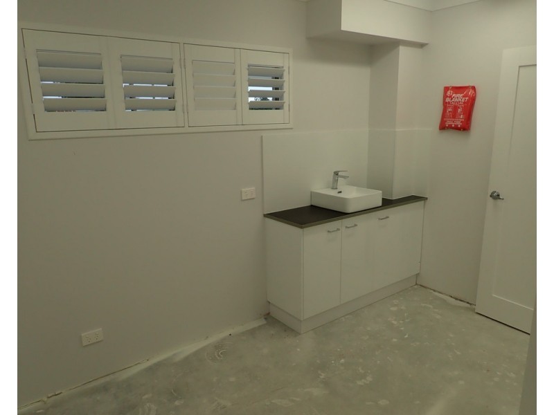 83 PULTENEY STREET, Taree NSW 2430