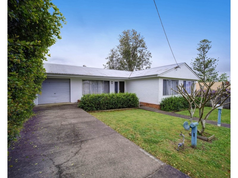 3 Fotheringham Street, Wingham NSW 2429