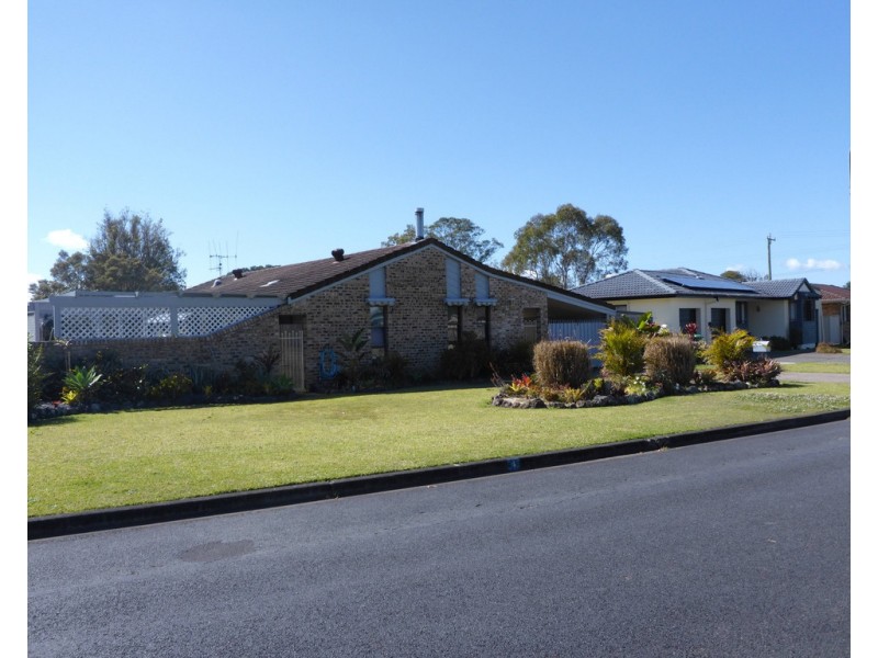 4 PETKEN DRIVE, Taree NSW 2430