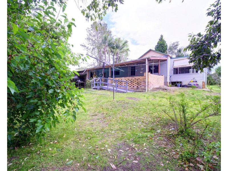 61 North Queen Street, Wingham NSW 2429