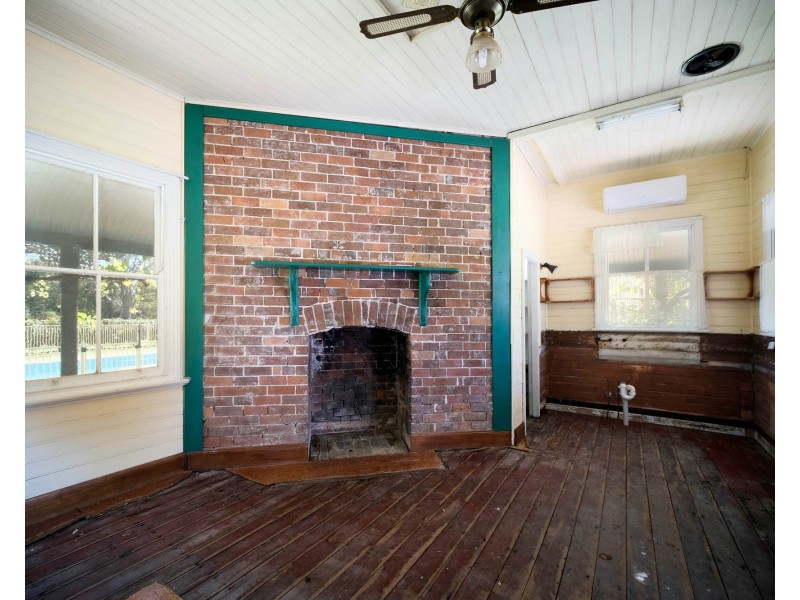 69 North Queen Street, Wingham NSW 2429
