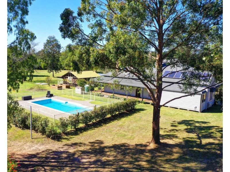 69 North Queen Street, Wingham NSW 2429