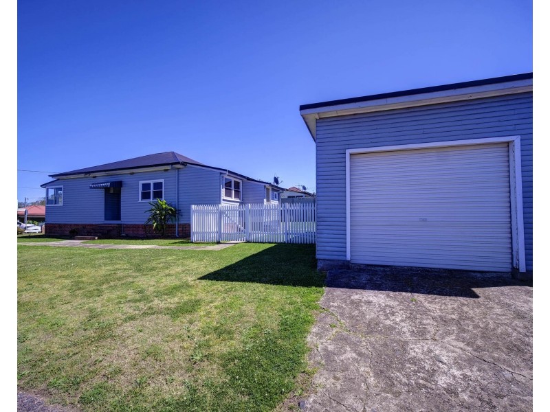 111 COMMERCE STREET, Taree NSW 2430