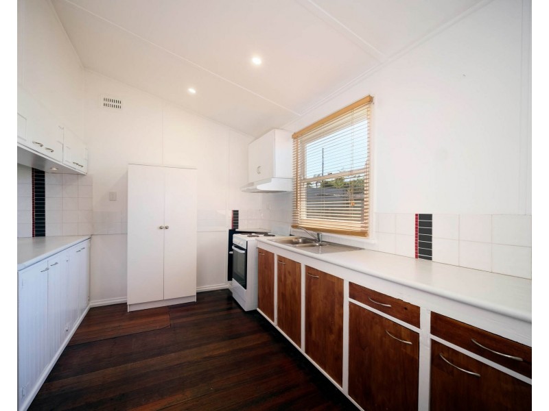 111 COMMERCE STREET, Taree NSW 2430