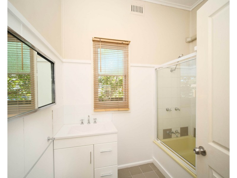 111 COMMERCE STREET, Taree NSW 2430