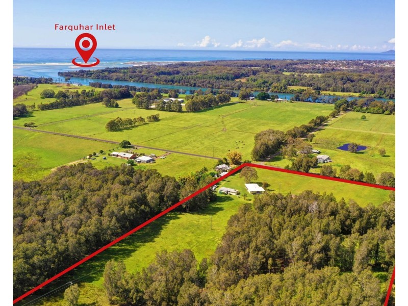 169 Cowans Lane, Oxley Island NSW 2430