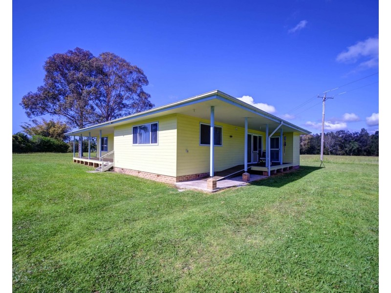 169 Cowans Lane, Oxley Island NSW 2430