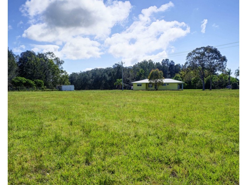 169 Cowans Lane, Oxley Island NSW 2430