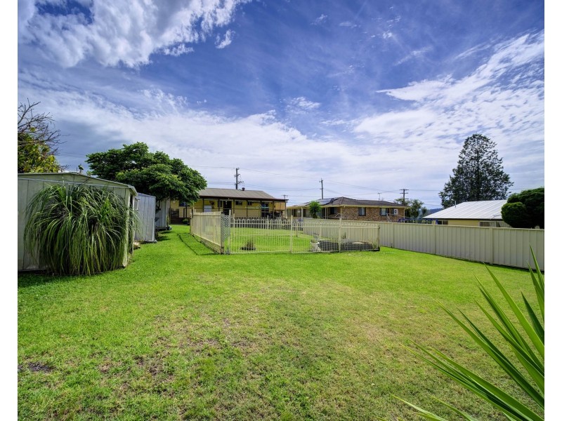 32 Murray Road, Wingham NSW 2429