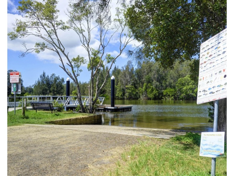 25 Bangalow Road, Coopernook NSW 2426