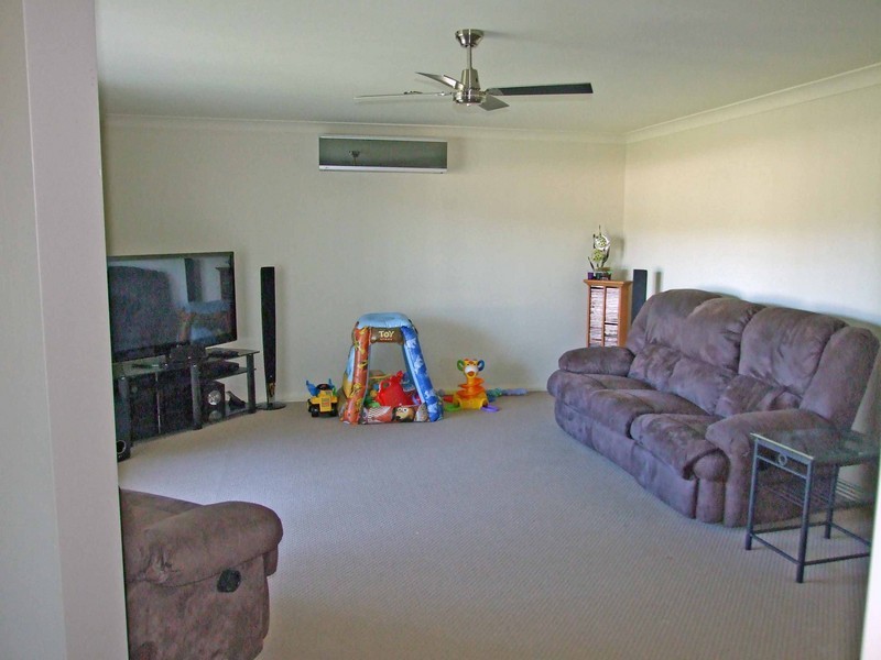 9 Bluehaven Drive, Old Bar NSW 2430