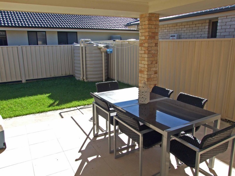 9 Bluehaven Drive, Old Bar NSW 2430