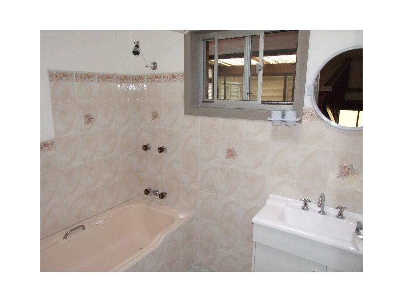 82 Richardson Street, Wingham NSW 2429