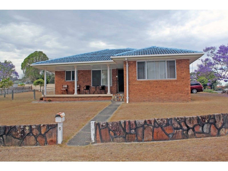5 Kundibakh Close, Wingham NSW 2429