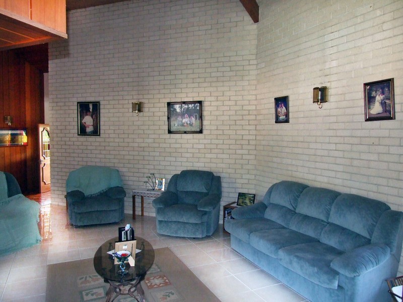 2 Phillip Close, Taree NSW 2430