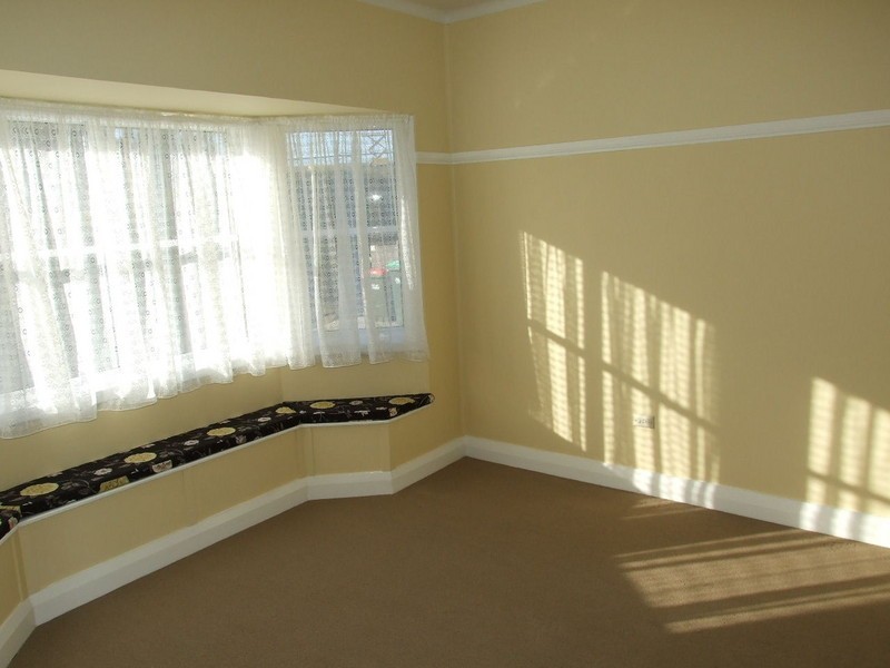 16 Crescent Avenue, Taree NSW 2430