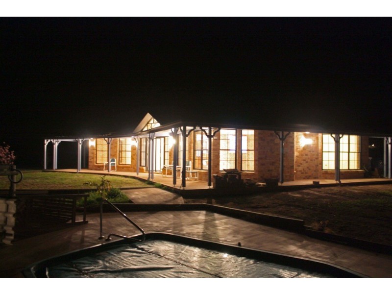 111 Bunyarra Place, Hillville NSW 2430