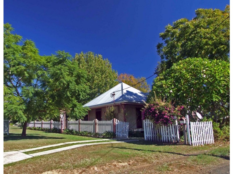 16 Manchester Street, Tinonee NSW 2430