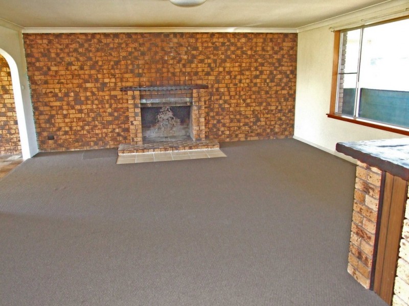 95 Old Bar Road, Old Bar NSW 2430