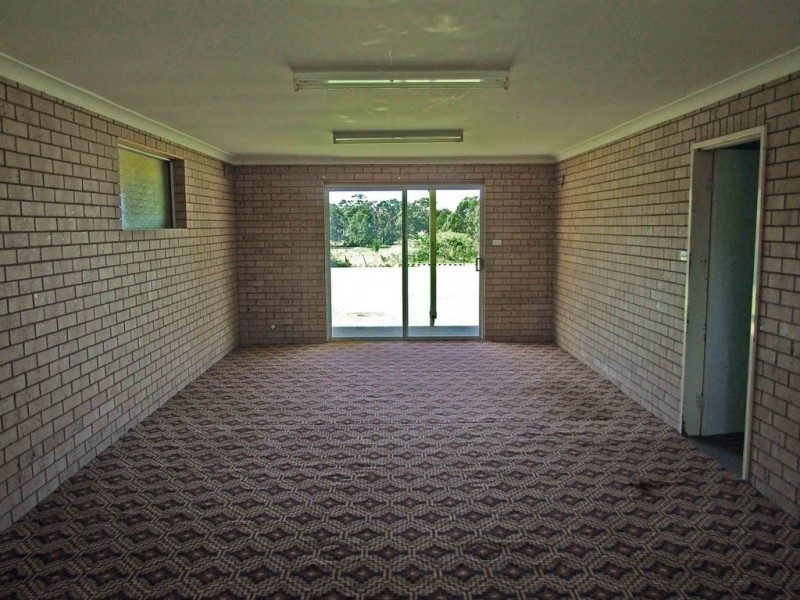 95 Old Bar Road, Old Bar NSW 2430