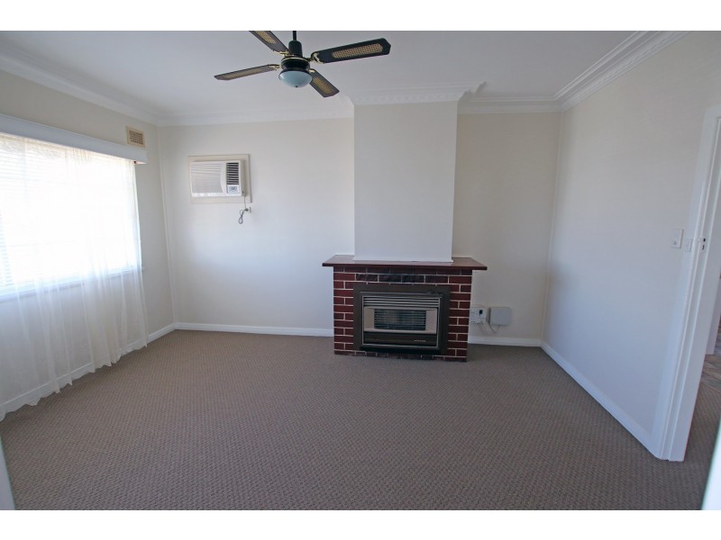 107 Commerce Street, Taree NSW 2430