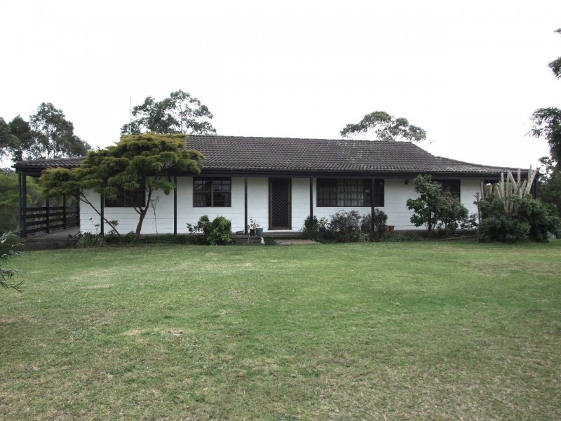 12  Kiwarrak Drive, Rainbow Flat NSW 2430