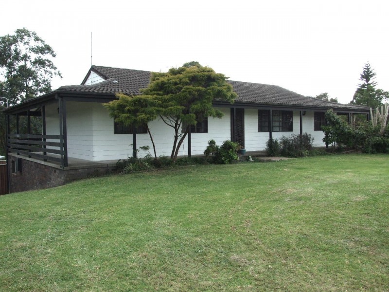 12  Kiwarrak Drive, Rainbow Flat NSW 2430