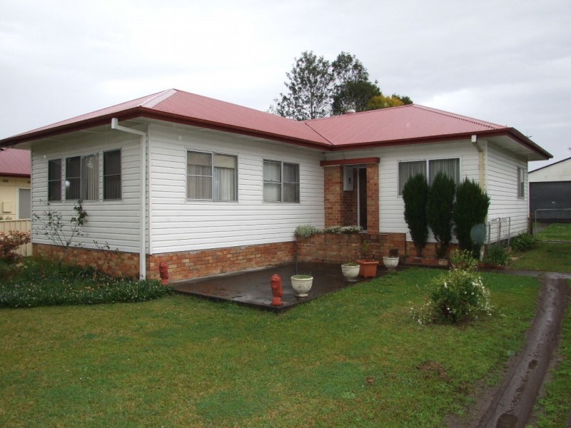 10 Rowley Street, Wingham NSW 2429