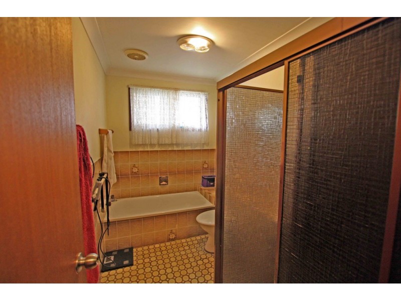 24A Bayview Crescent, Taree NSW 2430