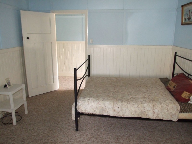 18 Albert Lane, Taree NSW 2430