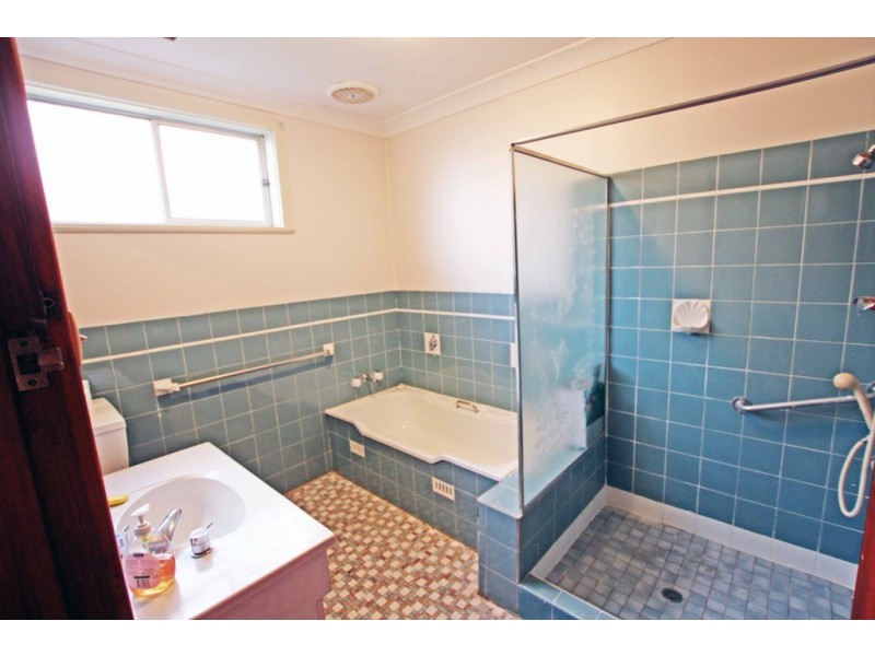 7 McLennan Street, Taree NSW 2430