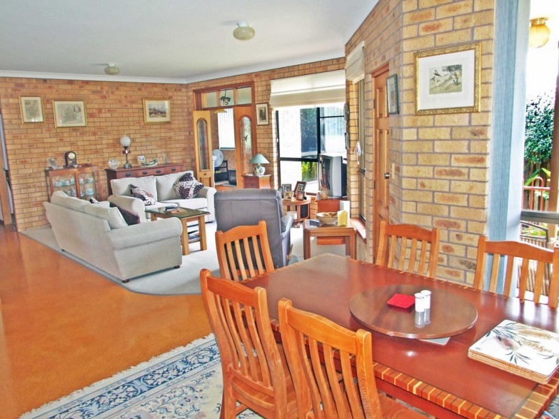 8 Eucalypt Close, Old Bar NSW 2430