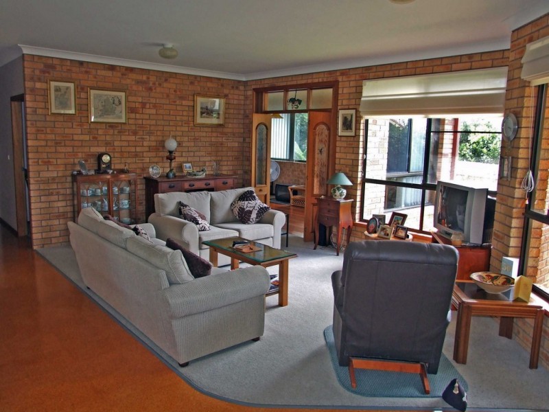 8 Eucalypt Close, Old Bar NSW 2430