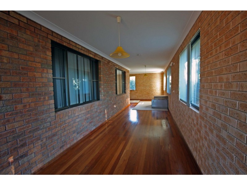 8 Eucalypt Close, Old Bar NSW 2430