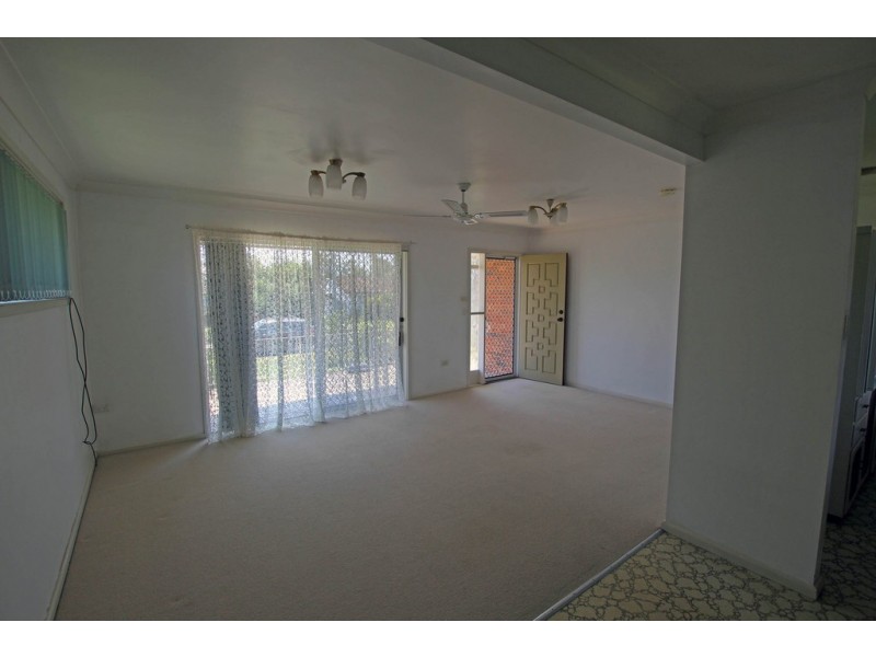 2 Donald Avenue, Taree NSW 2430