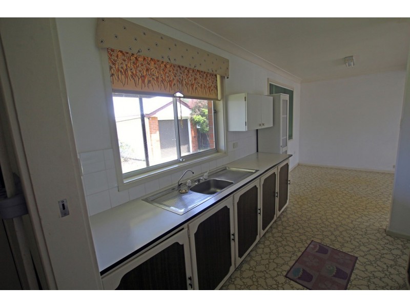 2 Donald Avenue, Taree NSW 2430